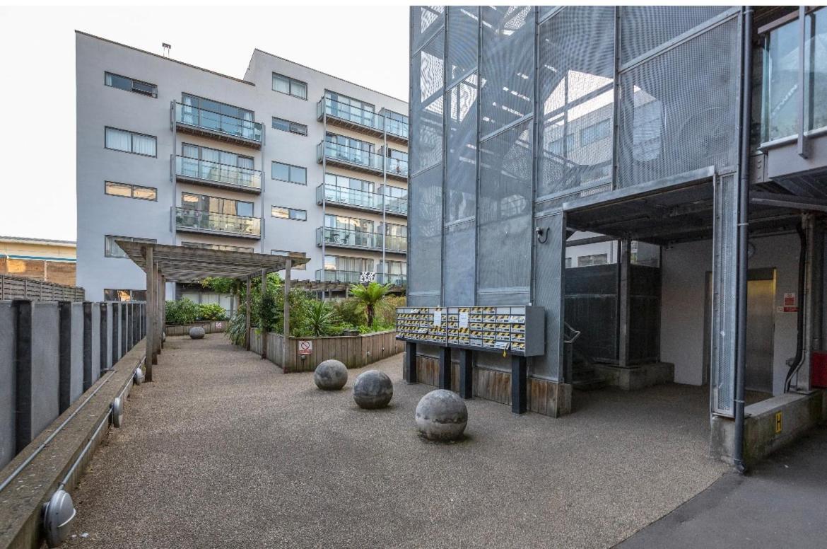 Large American Loft Style Apartment Close To Centre London Exteriör bild